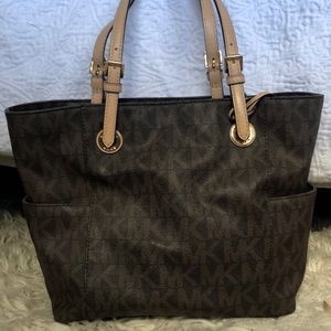 Brown Michael Kors tote
